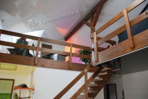 Dachstock weiss hochglanz mit LED Lichtwand