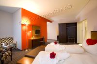 Hotel Storchen Schnenwerd Kirchturm weiss matt