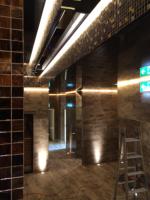 Limelight Biel schwarz hochglanz mit eingebauten Lichtvouten