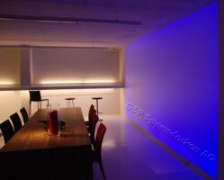 Meer Ag Bern, Lichtwand mit Farbwechsel