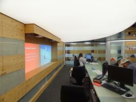 Tourist Office Zermatt, schwarz hochglanz mit integrierten Lchtfeldern (LED) 