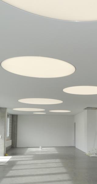 in die Spanndecke integrierte Lichtfelder mit Climaklick